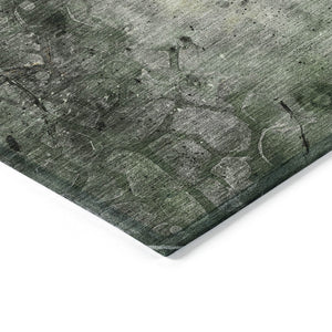 HomeRoots 5' Modern Pewter and Gold Abstract Area Rug - Washable Indoor/Outdoor Design for Versatile Spaces 629732