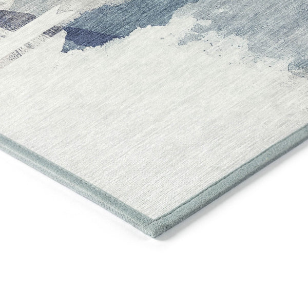 HomeRoots 5' Blue and Ivory Abstract Washable Area Rug – Durable, Stylish, Indoor/Outdoor, Perfect for Any Space! 629762
