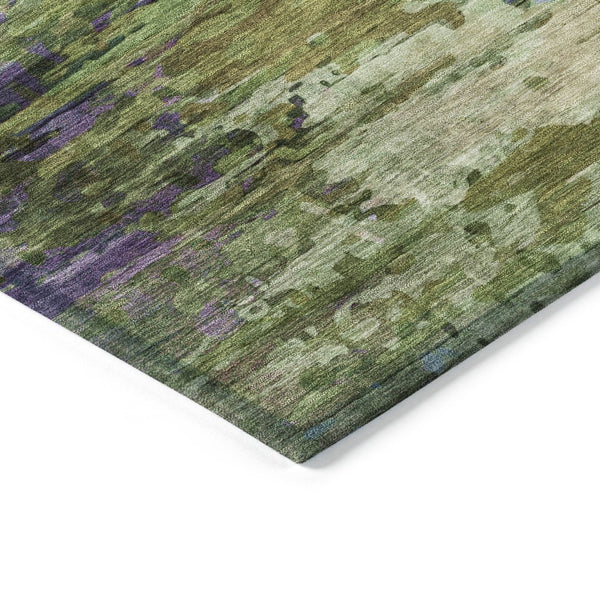 HomeRoots 8' Round Abstract Area Rug in Green, Lavender & Purple - Stylish, Washable for Indoor/Outdoor Use 629837