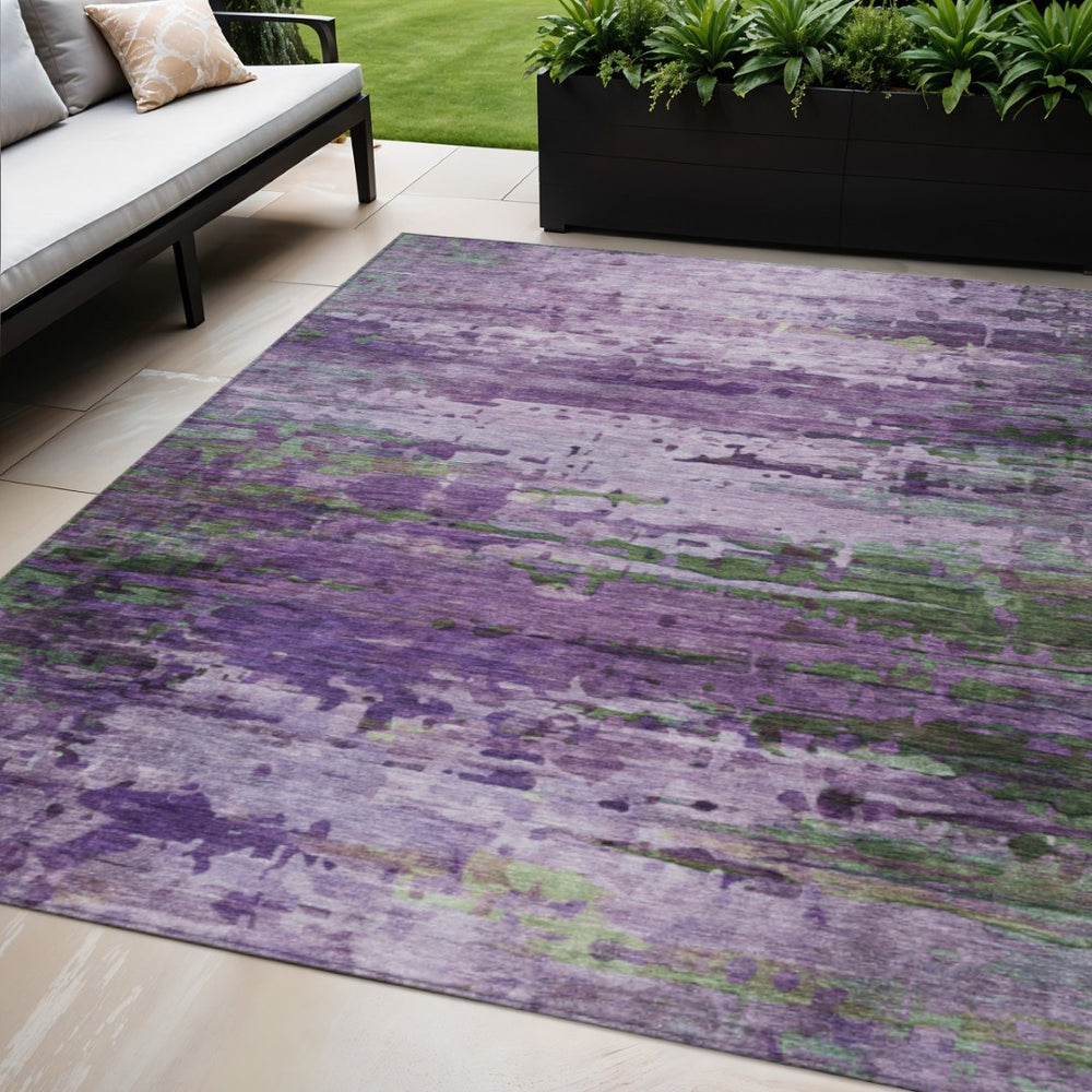 HomeRoots 5' Abstract Washable Area Rug in Purple, Green & Charcoal - Durable Indoor/Outdoor Design for Any Space 629848