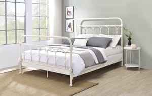 English Elm Citron White Metal Full Bed with Spindle Headboard, 330lb Capacity, 4 Slats & 6 Legs Support B2726P265250