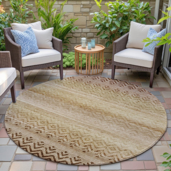 HomeRoots 8' Beige and Brown Round Geometric Area Rug - Washable, Durable, Stylish for Indoor & Outdoor Use 630029