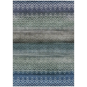 HomeRoots 5' Stylish Blue and Gray Geometric Washable Area Rug - Indoor/Outdoor, Durable, Stain-Resistant Design 630034