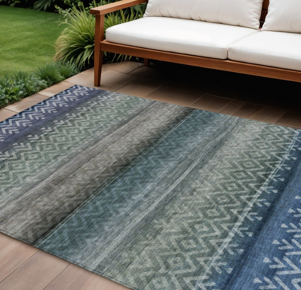 HomeRoots 10' Blue and Gray Geometric Washable Area Rug – Durable, Stylish, Perfect for Indoor and Outdoor Spaces! 630038