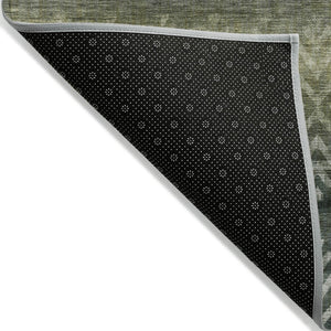 HomeRoots 8' Green and Gold Round Geometric Indoor Outdoor Area Rug - Washable, Durable, Stylish & Versatile 630041