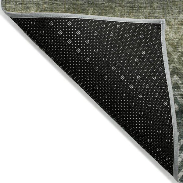 HomeRoots 8' Green and Gold Round Geometric Indoor Outdoor Area Rug - Washable, Durable, Stylish & Versatile 630041