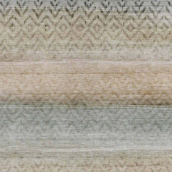 HomeRoots 5' Gray and Copper Geometric Area Rug – Washable, Durable Design for Indoor and Outdoor Spaces 630046