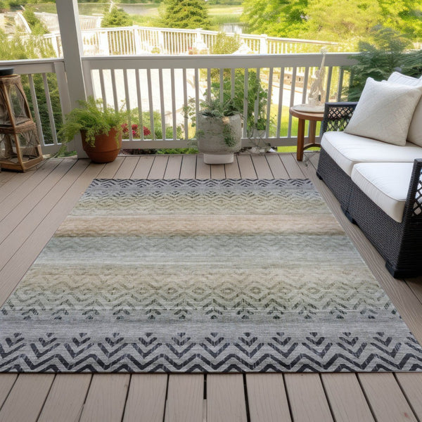 HomeRoots 8' X 10' Gray and Copper Geometric Area Rug - Washable, Durable, Stylish for Indoor & Outdoor Use 630048