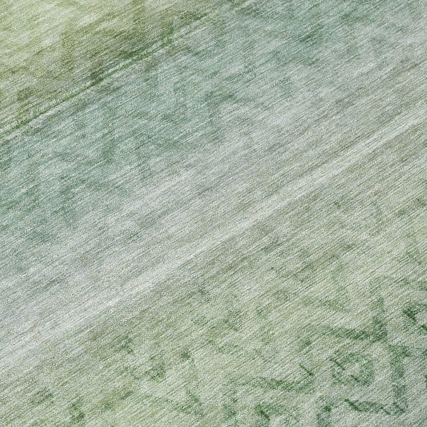 HomeRoots 8' Teal Blue and Green Round Geometric Rug - Washable, Durable, Stylish for Indoor & Outdoor Spaces 630053