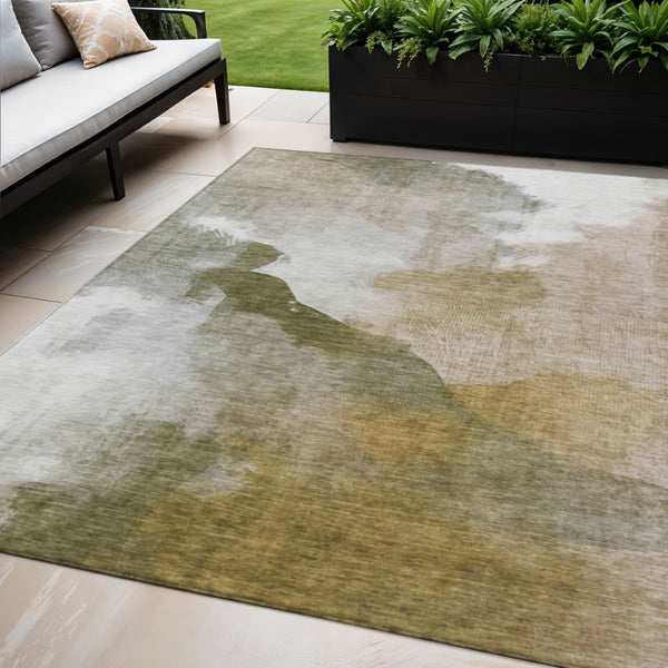 HomeRoots 5' Stylish Green and Gold Abstract Area Rug - Washable, Durable, Indoor/Outdoor Versatility for Any Space 630064