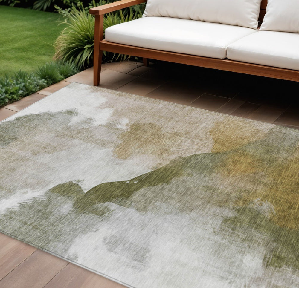 HomeRoots 10' Stylish Green and Gold Abstract Washable Area Rug - Durable Indoor/Outdoor Décor for Any Space 630068