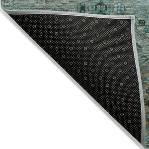 HomeRoots 8' Vibrant Green and Teal Round Tribal Area Rug – Washable, Indoor/Outdoor, Durable & Stylish Decor 630155