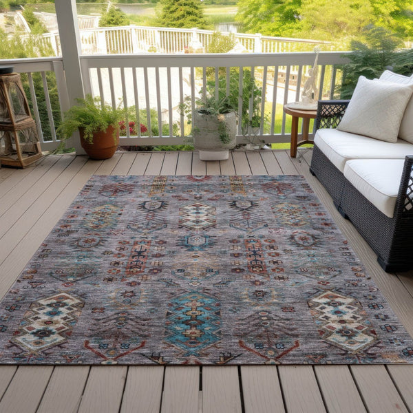 HomeRoots 5' Versatile Gray and Teal Blue Tribal Indoor-Outdoor Area Rug - Stylish, Durable, and Washable! 630160