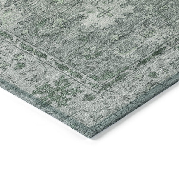 HomeRoots 8' Artichoke Green & Gray Round Floral Washable Rug - Stylish Indoor/Outdoor Area Decor for All Spaces 630233