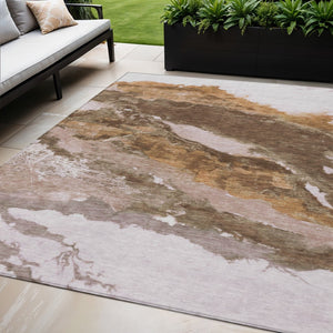HomeRoots 5' Abstract Brown and Silver Washable Area Rug for Indoor and Outdoor Use - Durable and Stylish 630334