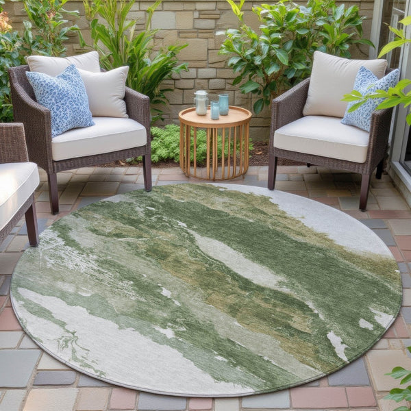 HomeRoots 8' Green and Silver Round Abstract Area Rug - Stylish, Washable, Indoor/Outdoor Perfect for High Traffic Areas 630341