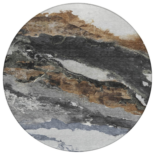 HomeRoots 8' Gray and Silver Round Abstract Rug - Stylish, Washable Indoor/Outdoor Area Rug for High-Traffic Use 630347