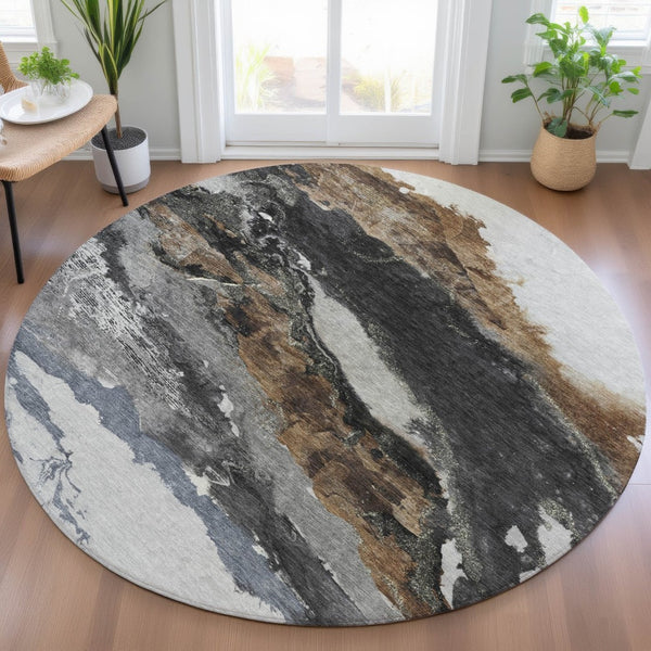 HomeRoots 8' Gray and Silver Round Abstract Rug - Stylish, Washable Indoor/Outdoor Area Rug for High-Traffic Use 630347