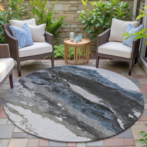 HomeRoots 8' Contemporary Pewter and Silver Round Abstract Rug - Stylish, Washable, Indoor/Outdoor Versatility 630353