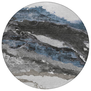 HomeRoots 8' Contemporary Pewter and Silver Round Abstract Rug - Stylish, Washable, Indoor/Outdoor Versatility 630353