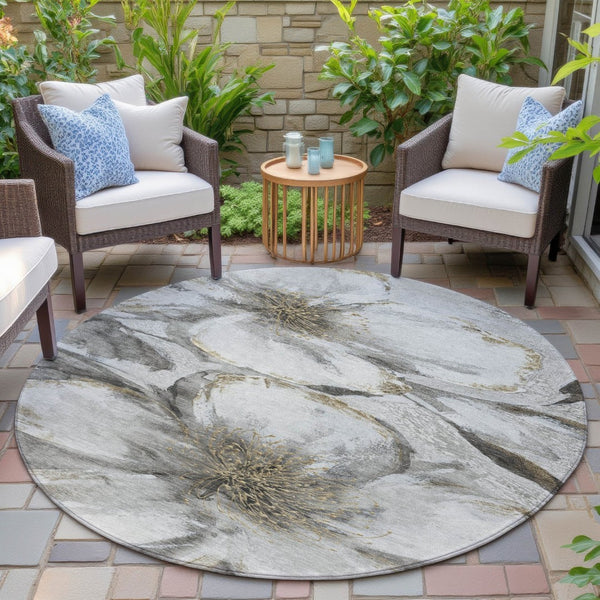 HomeRoots 8' Elegant Silver Gray and Beige Round Floral Washable Area Rug for Indoor and Outdoor Use 630359