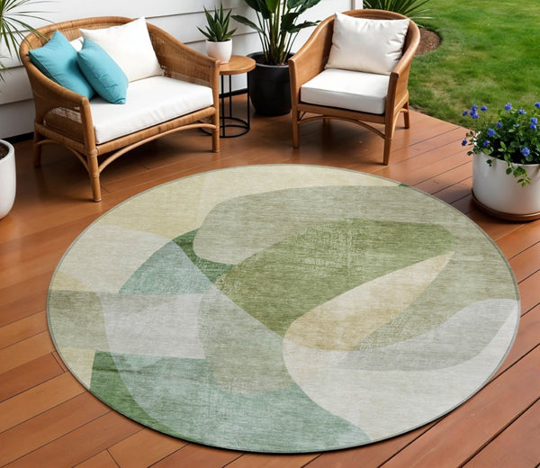 HomeRoots 5' Artichoke Green and Taupe Abstract Washable Area Rug for Stylish Indoor and Outdoor Spaces 8' Round 630425