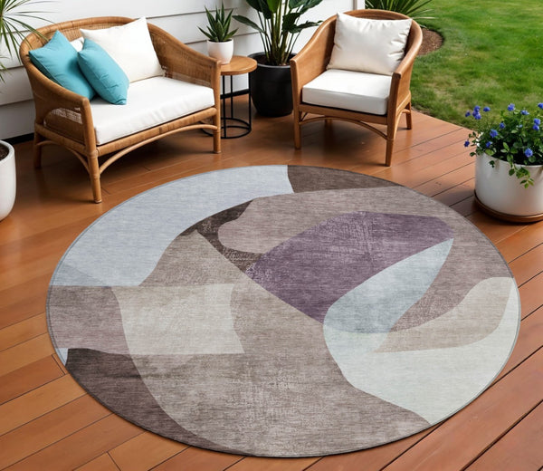 HomeRoots 5' Brown and Taupe Abstract Area Rug – Stylish, Washable, Durable for Indoor and Outdoor Spaces 8' Round 630443