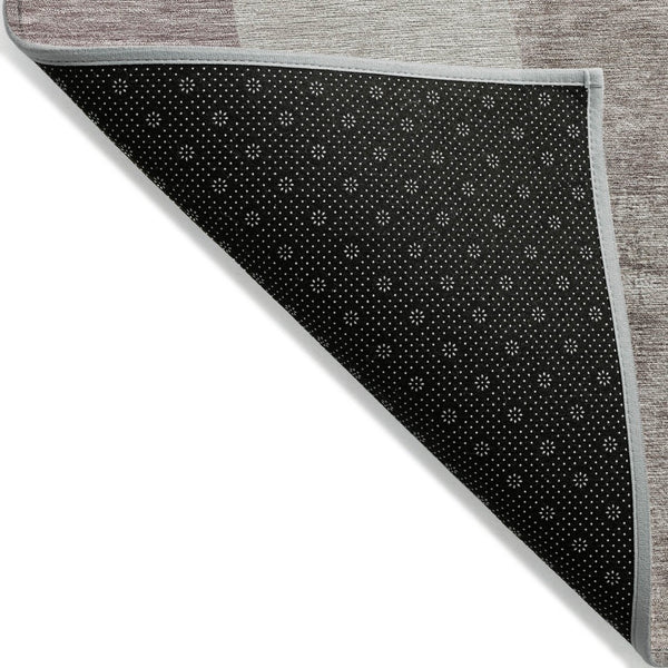 HomeRoots 5' Brown and Taupe Abstract Area Rug – Stylish, Washable, Durable for Indoor and Outdoor Spaces 8' Round 630443