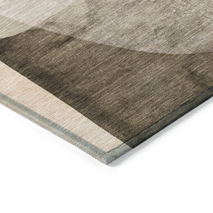 HomeRoots 5' Stylish Taupe and Beige Abstract Rug - Washable, Durable, Indoor/Outdoor Versatile Design for Any Space 8' Round 630461