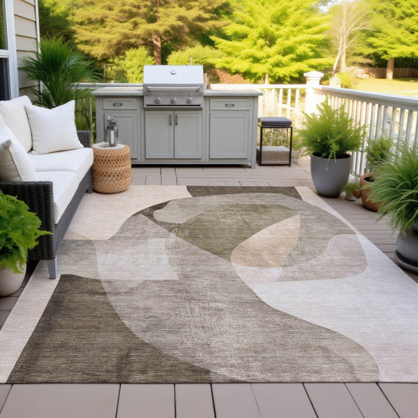 HomeRoots 5' Stylish Taupe and Beige Abstract Rug - Washable, Durable, Indoor/Outdoor Versatile Design for Any Space 8' X 10' 630462