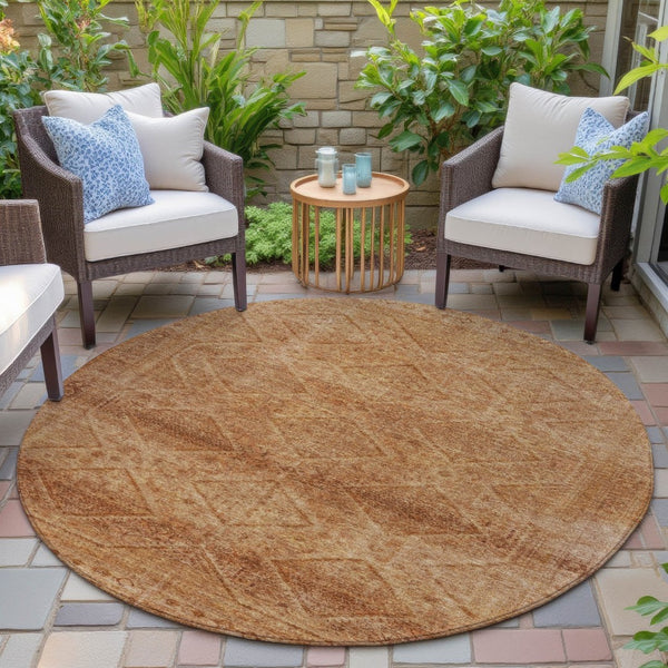 HomeRoots 5' Stylish Copper and Ivory Geometric Washable Area Rug for Indoor and Outdoor Living Spaces 8' Round 630497