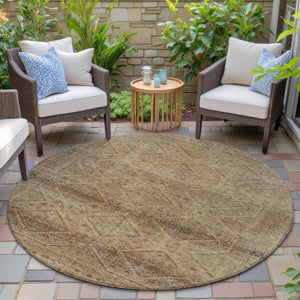 HomeRoots 5' Khaki and Beige Geometric Area Rug - Stylish, Washable, and Durable for Indoor & Outdoor Spaces 8' Round 630503