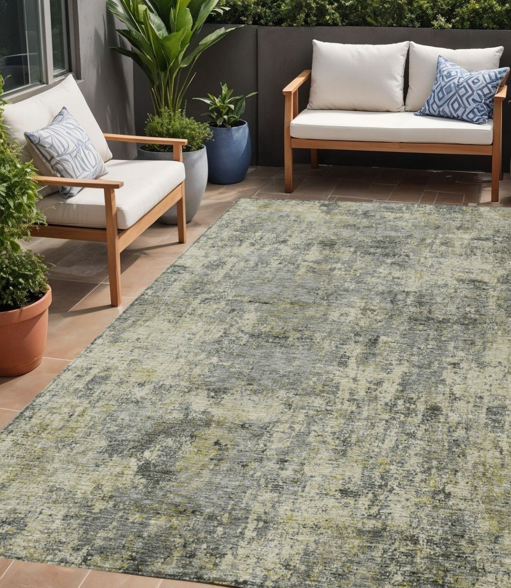HomeRoots 5' Contemporary Pewter and Beige Abstract Area Rug - Washable, Indoor/Outdoor, Durable Design 5' X 8' 630532