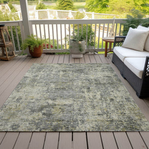 HomeRoots 5' Contemporary Pewter and Beige Abstract Area Rug - Washable, Indoor/Outdoor, Durable Design 5' X 8' 630532