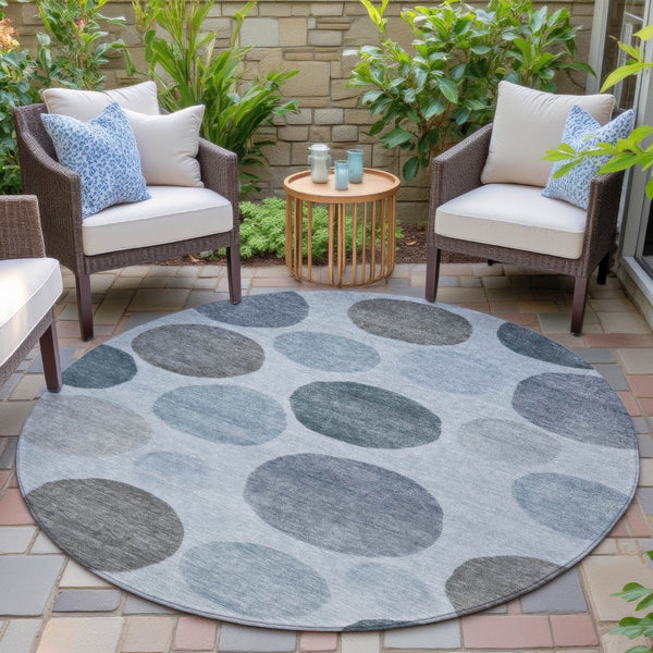 HomeRoots 5' Blue and Gray Geometric Area Rug - Stylish, Durable, Washable for Indoor and Outdoor Spaces 8' Round 630563