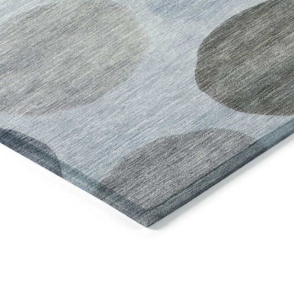 HomeRoots 5' Blue and Gray Geometric Area Rug - Stylish, Durable, Washable for Indoor and Outdoor Spaces 8' Round 630563