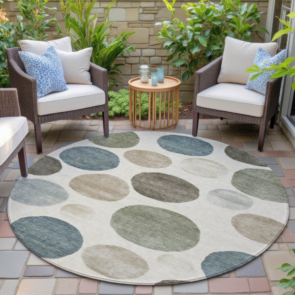 HomeRoots 5' Modern Geometric Washable Area Rug in Ivory, Fern Green & Teal - Perfect for Indoor/Outdoor Use 8' Round 630575