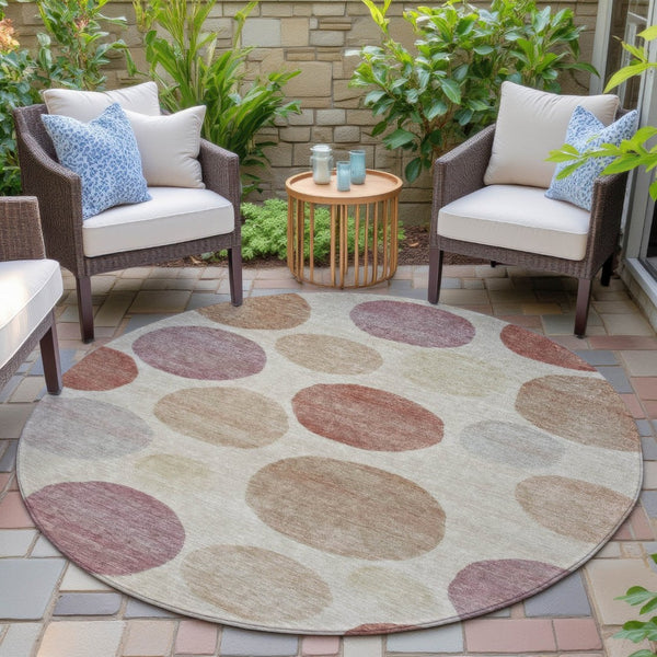 HomeRoots 5' Salmon Ivory and Mauve Geometric Washable Rug - Stylish Indoor Outdoor Accent for Any Space 8' Round 630587