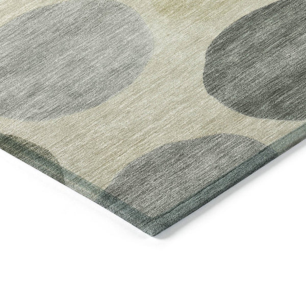 HomeRoots 5' Stylish Taupe Beige and Ivory Geometric Area Rug - Durable, Washable for Indoor and Outdoor Use 8' Round 630599