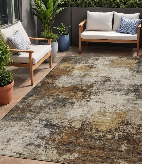 HomeRoots 5' Modern Brown and Beige Abstract Washable Area Rug for Indoor and Outdoor High-Traffic Spaces 5' X 8' 630616