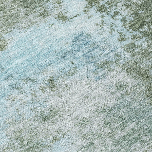 HomeRoots 5' Contemporary Abstract Area Rug in Sage and Denim Blue - Durable, Washable for Indoor & Outdoor Use 8' Round 630653