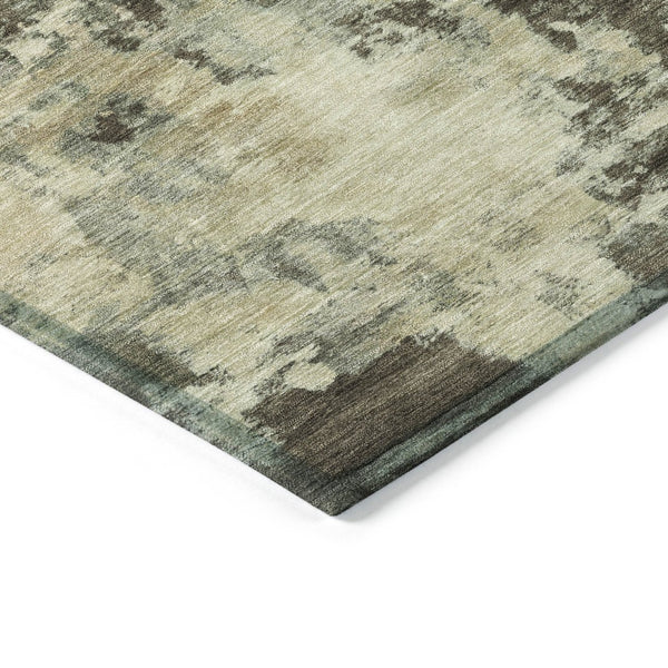 HomeRoots 5' Modern Brown and Beige Abstract Area Rug - Washable, Durable, Indoor/Outdoor Versatile Design 8' Round 630671