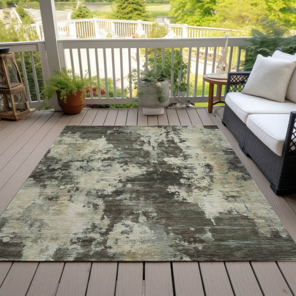 HomeRoots 5' Modern Brown and Beige Abstract Area Rug - Washable, Durable, Indoor/Outdoor Versatile Design 8' X 10' 630672
