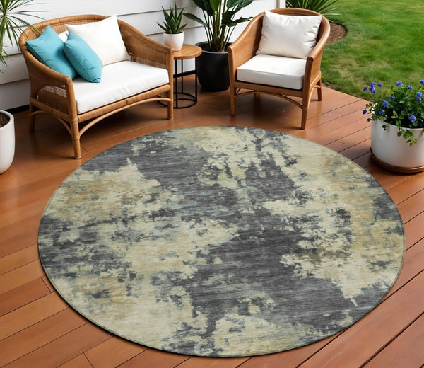 HomeRoots 5' Gray and Beige Abstract Washable Area Rug – Versatile Indoor Outdoor Durable Design for Any Space 8' Round 630689