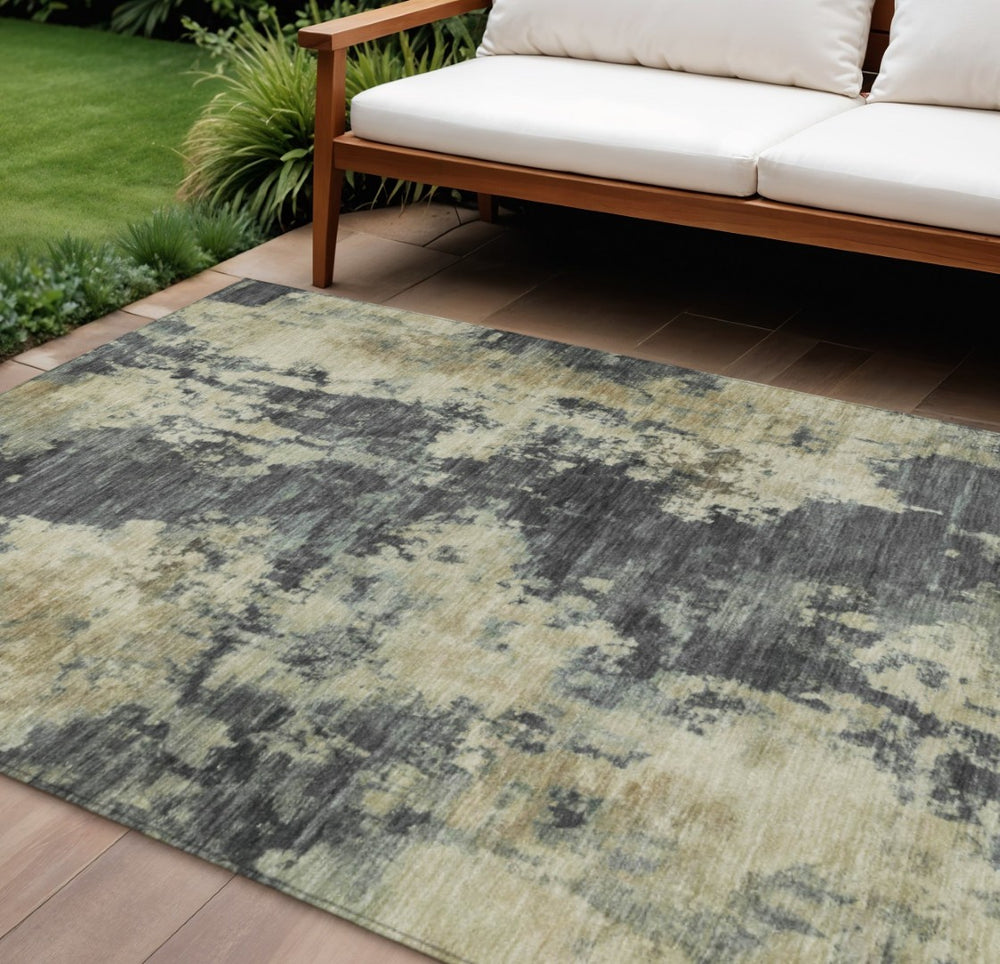 HomeRoots 5' Gray and Beige Abstract Washable Area Rug – Versatile Indoor Outdoor Durable Design for Any Space 9' X 12' 630691