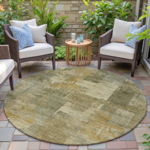 HomeRoots 5' Abstract Washable Area Rug in Khaki Beige and Wheat - Durable for Indoor & Outdoor Use 8' Round 630779