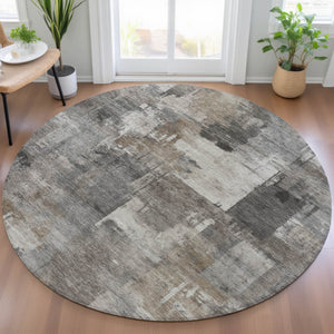 HomeRoots 5' Modern Abstract Washable Area Rug in Pewter, Khaki & Charcoal for Indoor/Outdoor Spaces 8' Round 630785