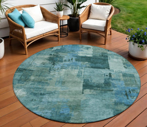 HomeRoots 5' Coastal-Inspired Teal Blue and Aqua Abstract Area Rug for Indoor/Outdoor High-Traffic Use 8' Round 630791