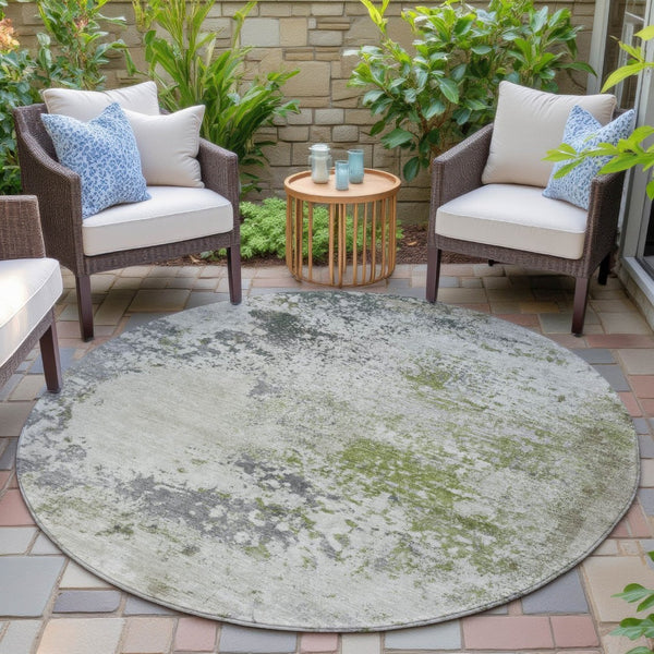HomeRoots 5' Modern Abstract Linen Fern Green and Beige Area Rug for Stylish Indoor and Outdoor Spaces 8' Round 630797