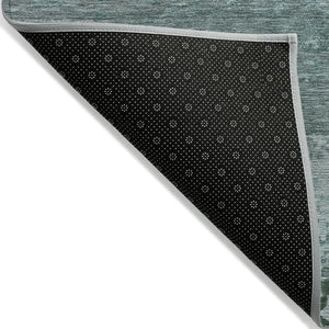 HomeRoots 5' Coastal-Inspired Abstract Area Rug in Teal Blue, Aqua & Gray – Durable, Washable, Versatile Design 8' Round 630857